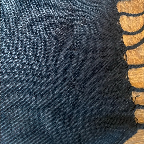 Pashmina Midnight Fringe Scarf🖤 - Picture 8 of 9